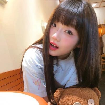 替身女配拿稳白月光剧本